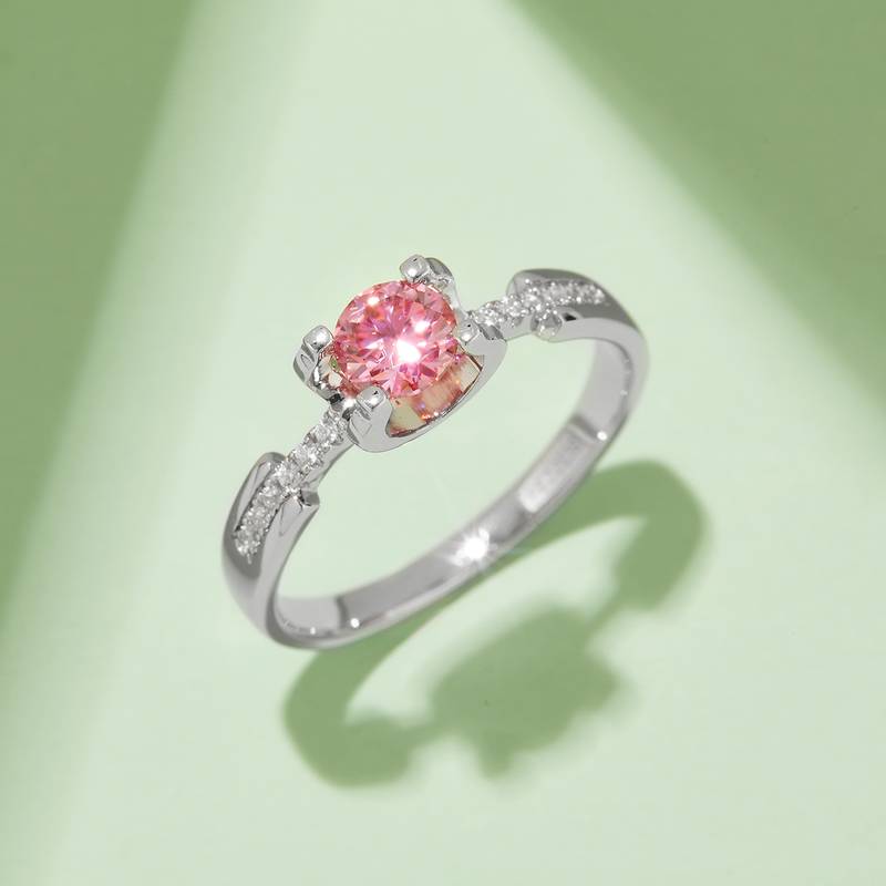 微镶牛头小蛮腰S925银镀白金MoissaniteWomen's Ring50分D级